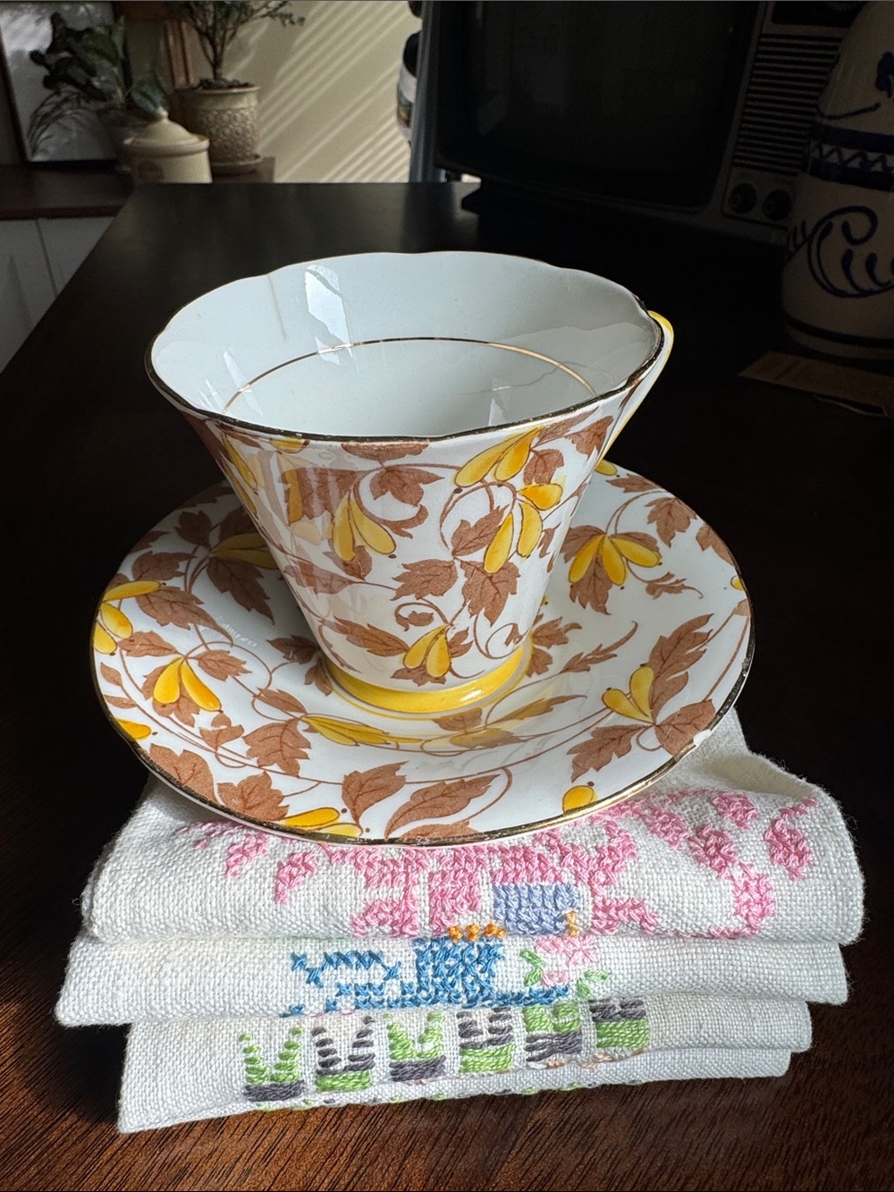 Yellow Floral Porcelain Teacup and Saucer with tea towel set